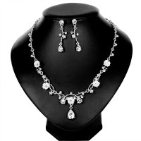 SET638 - White Pearl Necklace Set